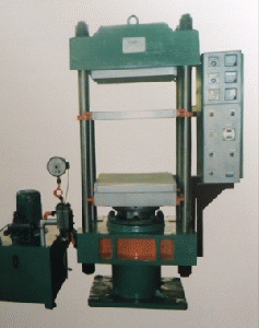 Pillar type plate vulcanizer